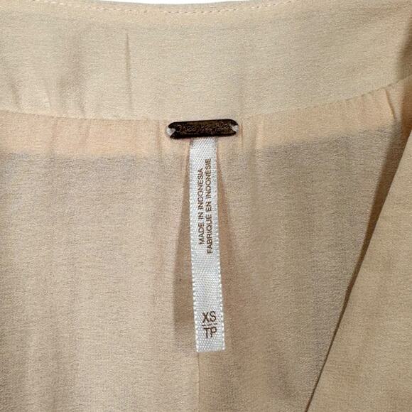 Free People Darcy Super V Top Pearl XS Sleeveless Oversized Pleated Boho Casual - Picture 7 of 8